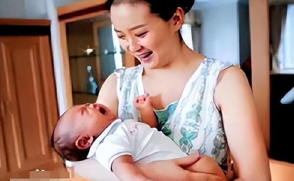 王艳的老公王志才的大儿子_晴格格王艳嫁入豪门下场_王艳直播带货缺钱