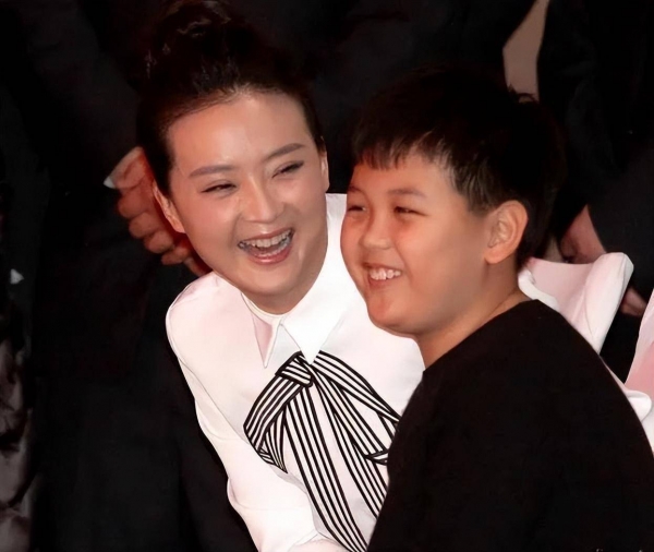 王艳的老公王志才的大儿子_王艳直播带货缺钱_晴格格王艳嫁入豪门下场