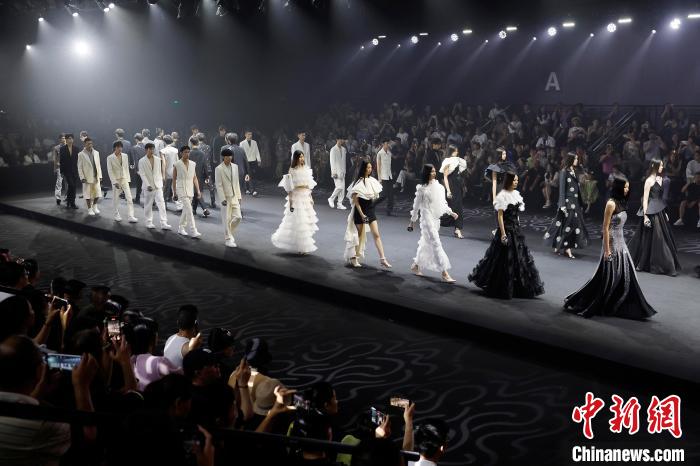 中国超级模特大赛总决赛_cctv模特大赛总决赛_百雀羚第十八届中国超级模特大赛