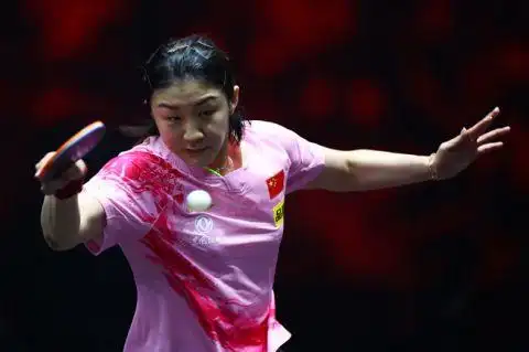 陈梦战胜王曼昱 WTT新加坡大满贯 陈梦重返世界第一_陈梦回归首秀零封对手