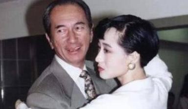 赌王那些没名分的女人，李连杰的老婆、谢贤前妻与当了两年的五太