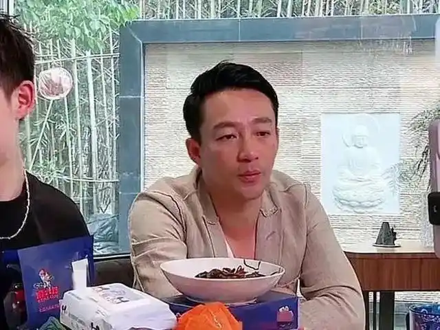 明星火锅店凉了？限购排长队变成了打折促销！网红店为什么不红了？