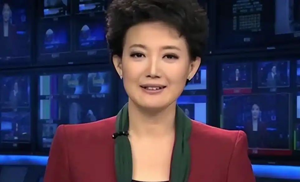 梁艳 主持生涯 未婚原因_梁艳老公是谁