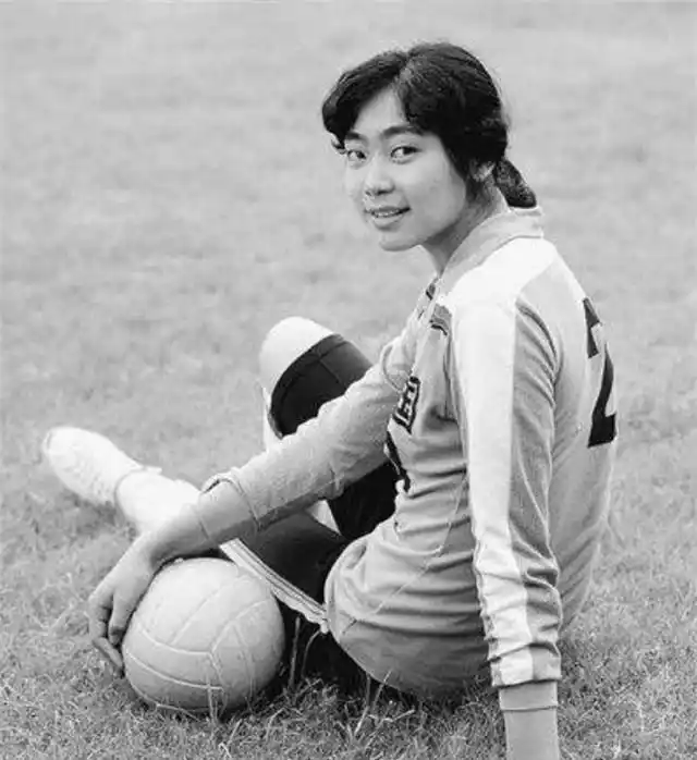 退役运动员商业成功案例_梁艳老公是谁_梁艳女排五连冠经历