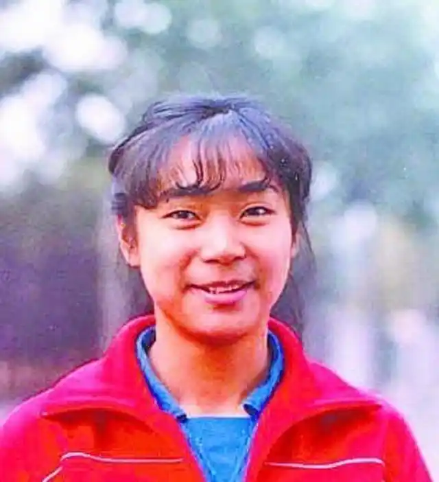 梁艳女排五连冠经历_退役运动员商业成功案例_梁艳老公是谁