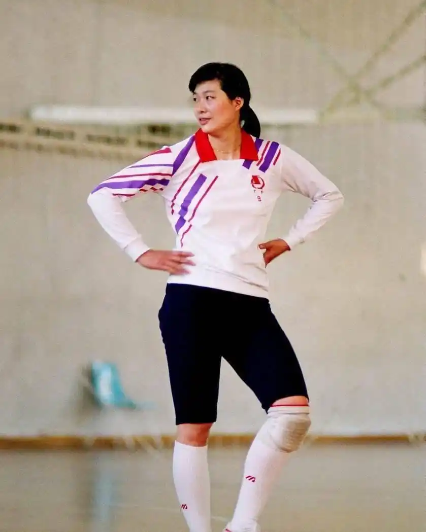 退役运动员商业成功案例_梁艳女排五连冠经历_梁艳老公是谁