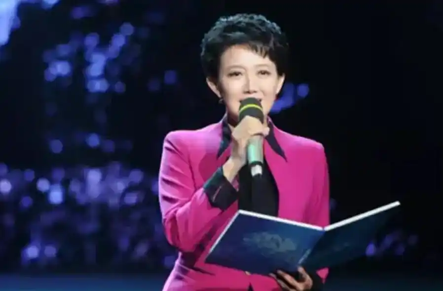 央视主持人梁艳单身原因_梁艳感情生活故事_梁艳老公是谁