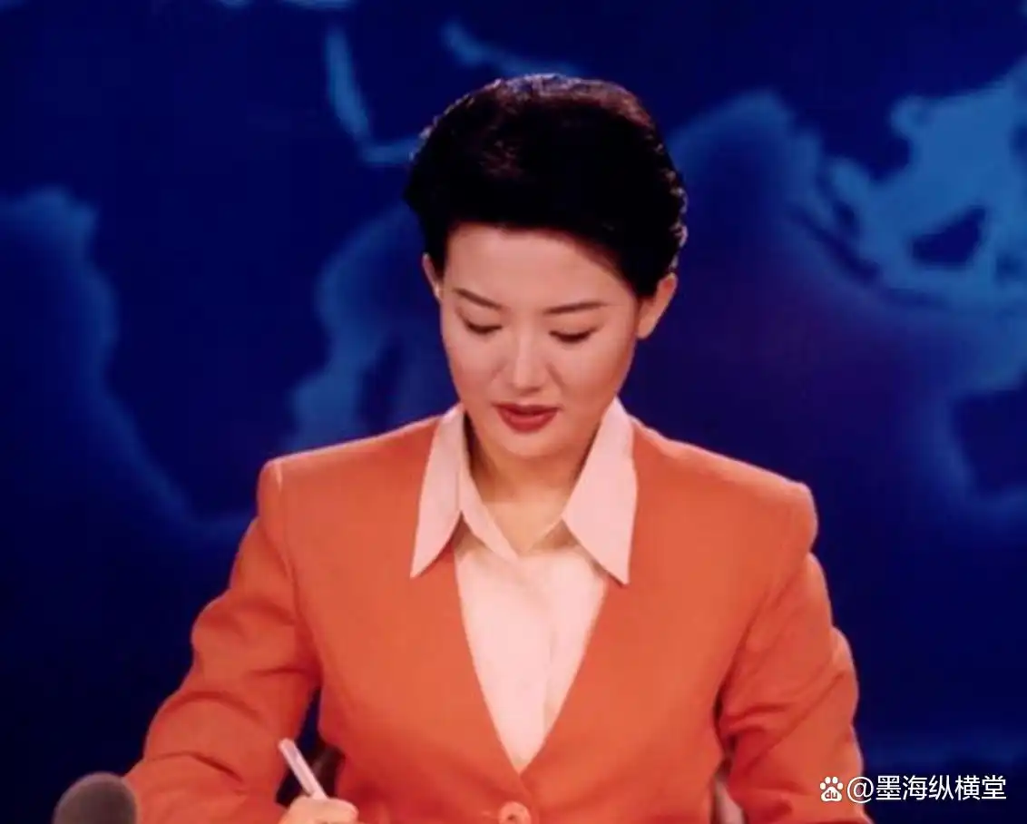 央视主播梁艳：从山东小城逆袭成为著名主持人，为何51岁还是单身