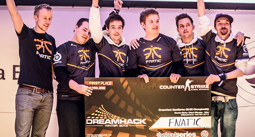 半条命CS游戏发展历程_CS1.0至CS:GO的十年回忆_cs go