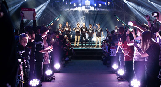 半条命CS游戏发展历程_cs go_CS1.0至CS:GO的十年回忆