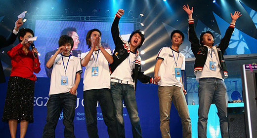 cs go_半条命CS游戏发展历程_CS1.0至CS:GO的十年回忆