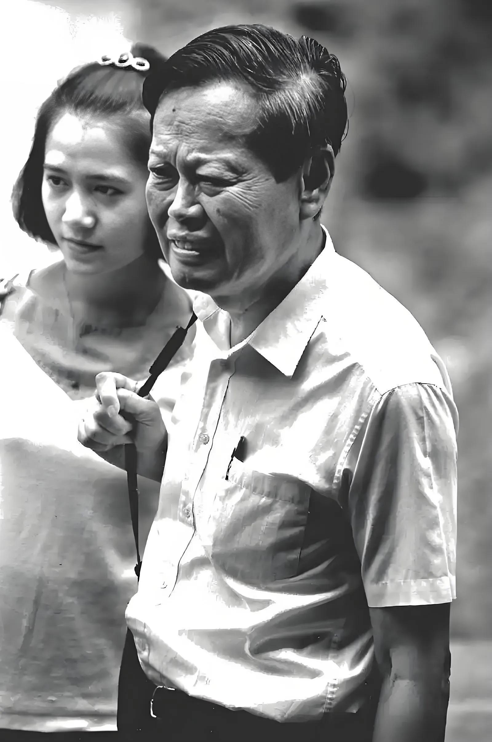 杨武之+杨振宁_杨振宁 规范场论 西南联大