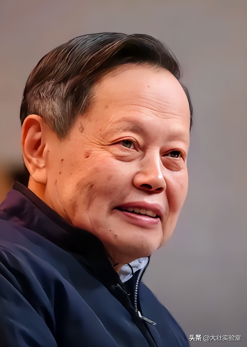 杨武之+杨振宁_杨振宁与翁帆的爱情故事_杨振宁与杜致礼的婚姻经历