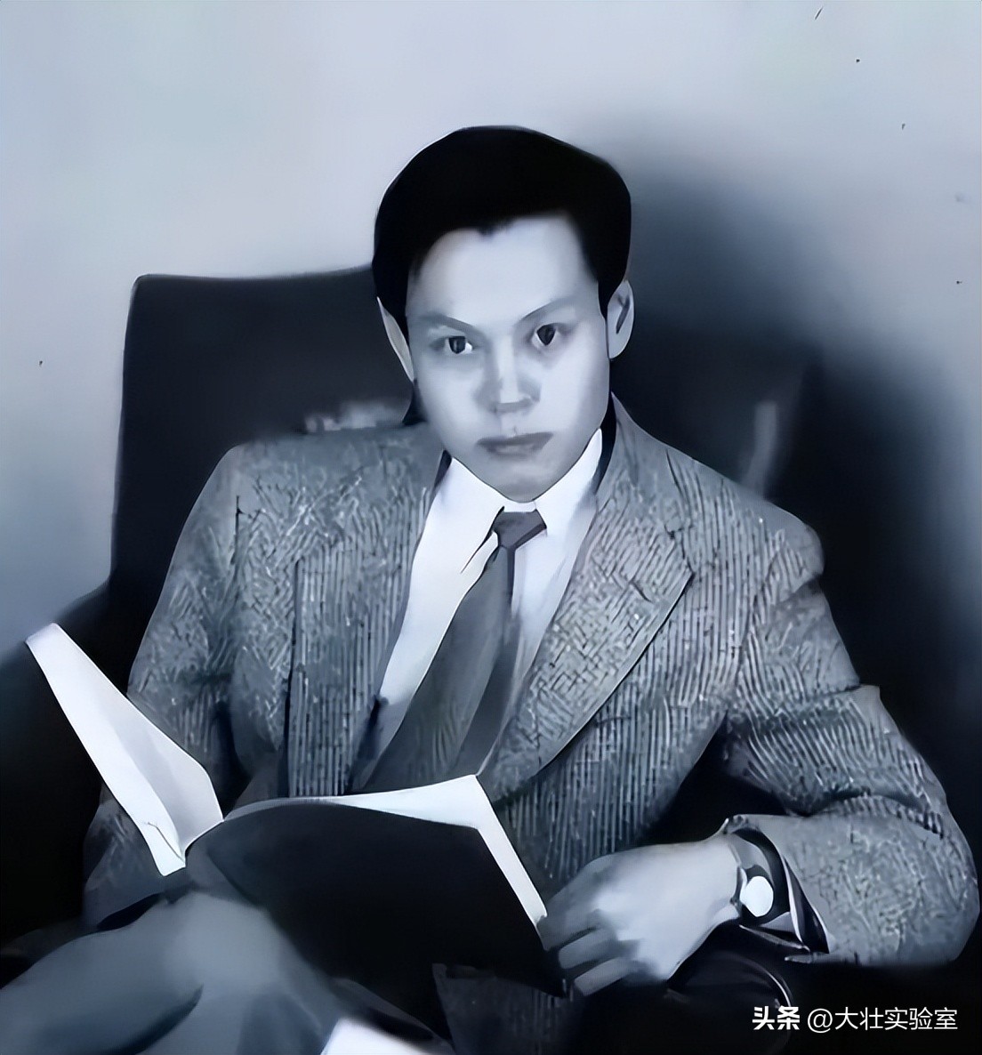 杨武之+杨振宁_杨振宁与杜致礼的婚姻经历_杨振宁与翁帆的爱情故事