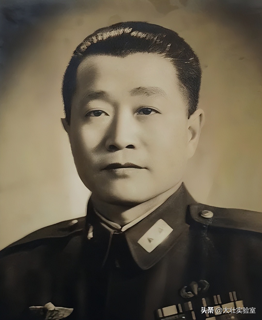 杨武之+杨振宁_杨振宁与翁帆的爱情故事_杨振宁与杜致礼的婚姻经历