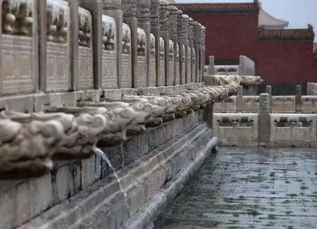 故宫600年不涝奥秘_故宫排水系统_故宫地下有一条15公里暗沟