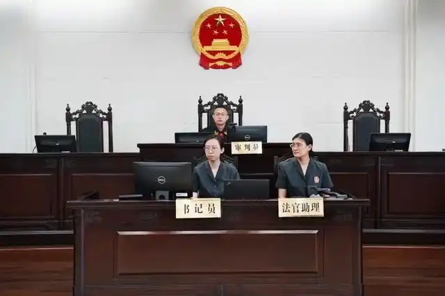 一男子聚餐饮酒后猝死，共饮人需担责吗？北京东城法院判决