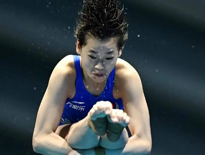 全红婵孙颖莎形象被盗用_央视揭秘ai带货“李鬼”_奥运小将AI恶搞带货视频