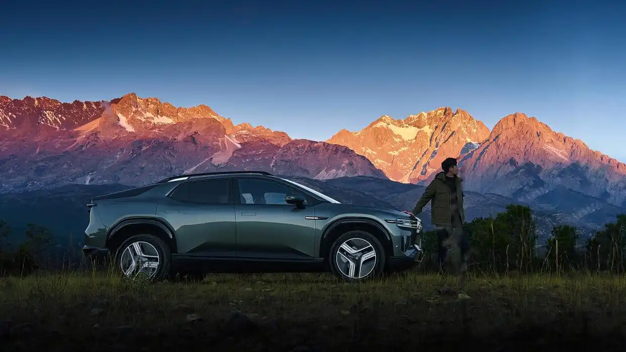 深蓝汽车销量分析_长安汽车新能源销量破10万_首次!中国新能源车月销量超燃油车