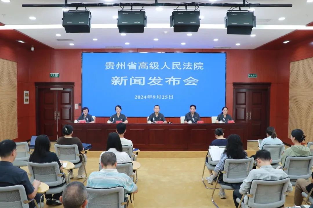 教体局通报_禹州市学生疑似跳楼事件_中学书记教学楼屋顶坠亡 教体局回应