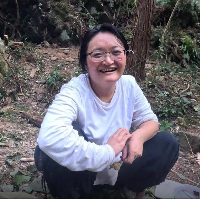 女子请假参加荒野求生瘦29斤 挑战自我极限