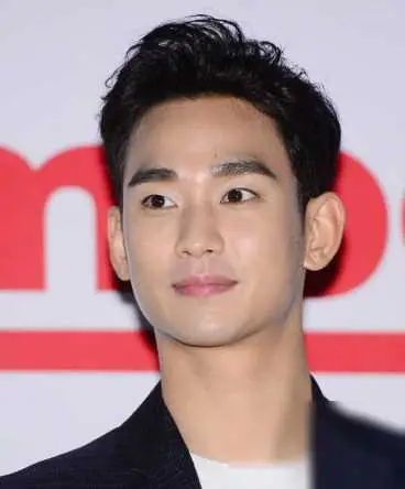 金秀贤父亲第三次婚姻_金秀贤父亲新婚新娘信息_金秀贤父母离婚