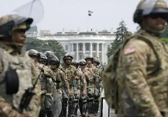 委内瑞拉全面进入战备状态_美国五角大楼考虑对委内瑞拉陆路打击_特朗普美国中央情报局委内瑞拉秘密行动