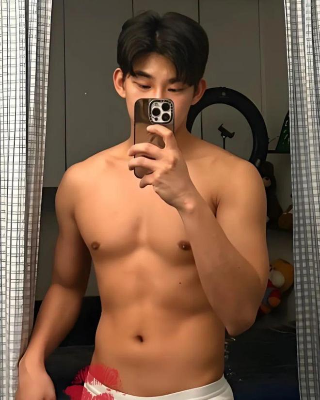 男生头发粗硬适合什么发型_男生发型选择技巧_男生剪什么发型
