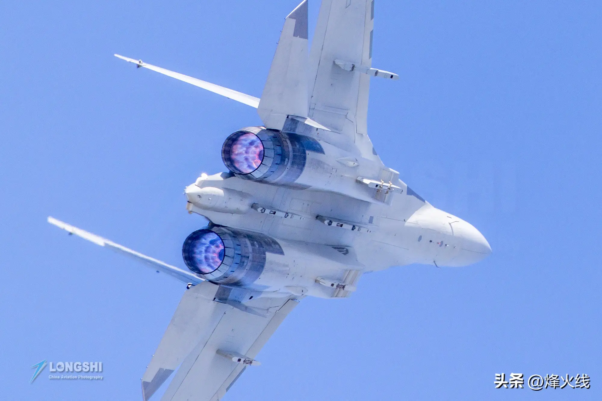 美国F-35战斗机 日本澳大利亚军事演习 五代战斗机技术竞争_24架f-35a隐身战机集结西太平洋