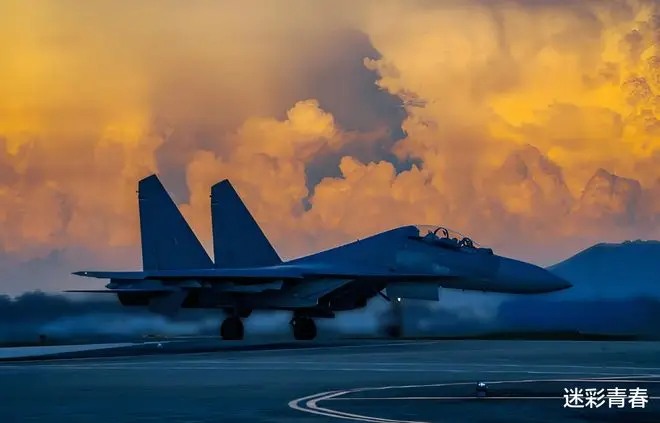 中国公布空中对峙，警示域外势力勿挑衅，美军F-35活动数据明显下降