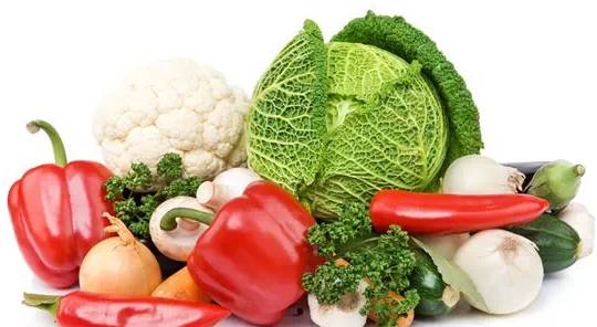 夏季养生食谱_防暑小常识_怕热的美女