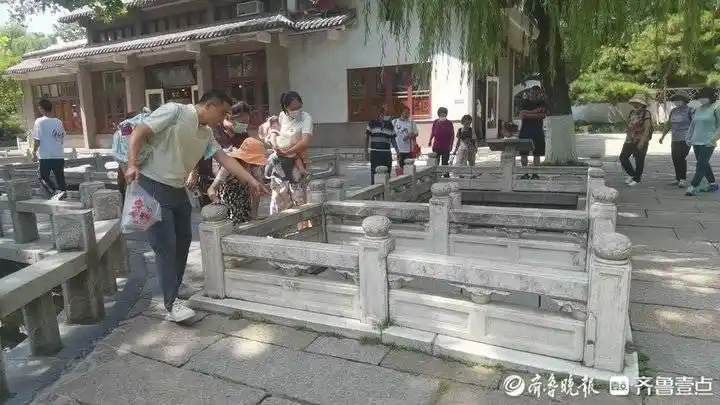 趵突泉金线奇观出现条件_景区：趵突泉下没水泵但确有水管_金线泉形成原理