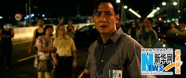 全球风暴 电影 2017年度灾难大片_从飞机里出来瞬间被冰冻的电影