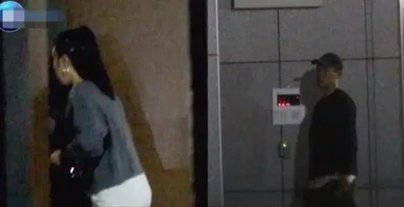 杨祐宁父亲离世_杨祐宁升级当爸爸_杨祐宁最新动态