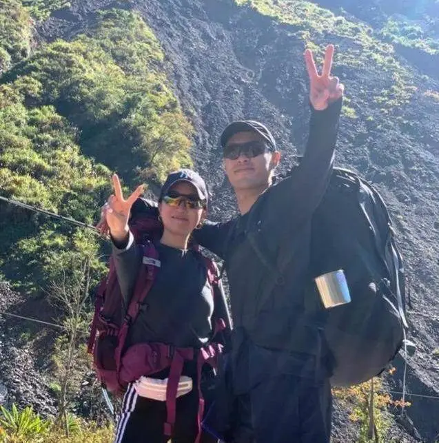 杨祐宁最新动态_杨祐宁升级当爸爸_杨祐宁父亲离世