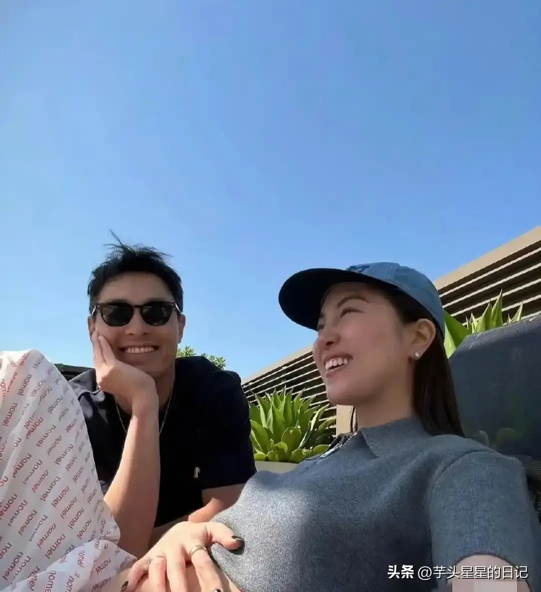 杨祐宁父亲离世_中年男星抗癌与三胎孕妻_杨祐宁父亲癌症与妻子怀孕