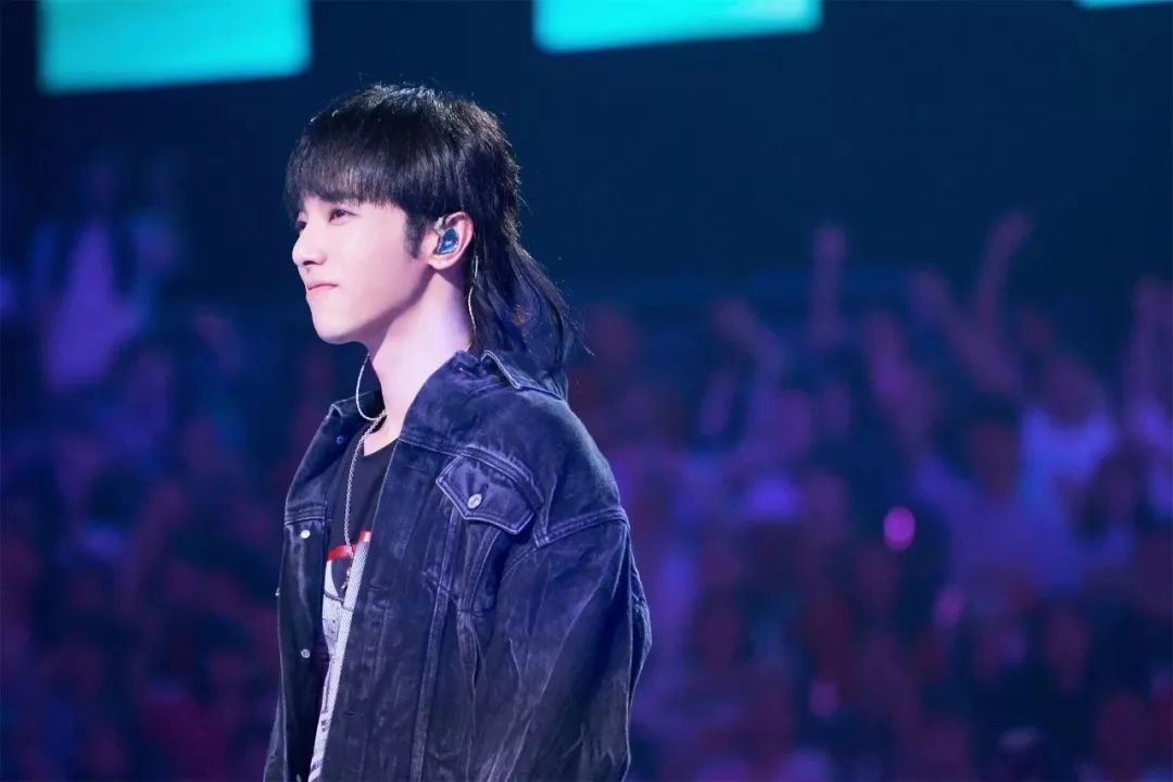 唱得嗨，吃得爽，今晚华晨宇来《我想和你唱》乐翻了！