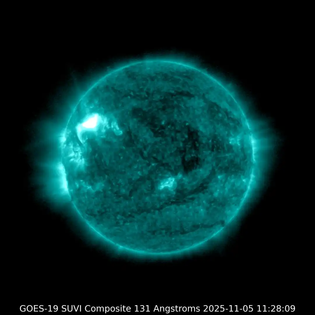 地磁暴预警，又能看到极光了！