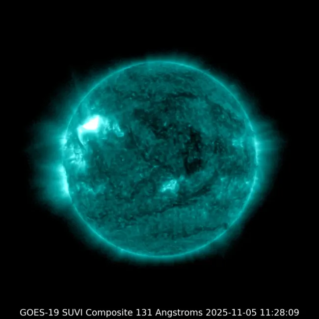 今明两天 中国北方地区可能出现极光 太阳耀斑引发地磁暴