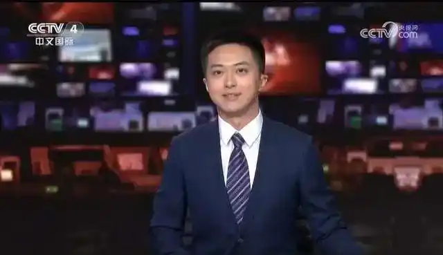 央视主持人大全_中文国际主持人刘姝婧_总台综艺频道左琰