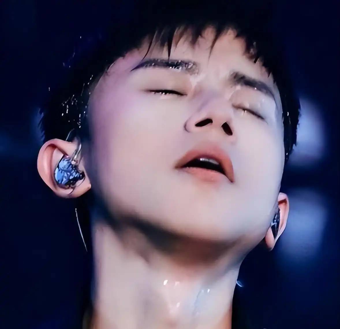 张杰从选秀到热门歌手的奋斗历程_张杰娱乐新闻_张杰谢娜离婚传闻