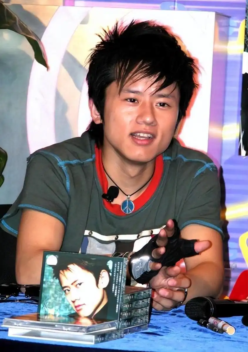 张杰娱乐新闻_张杰参加我型我秀_张杰早年经历