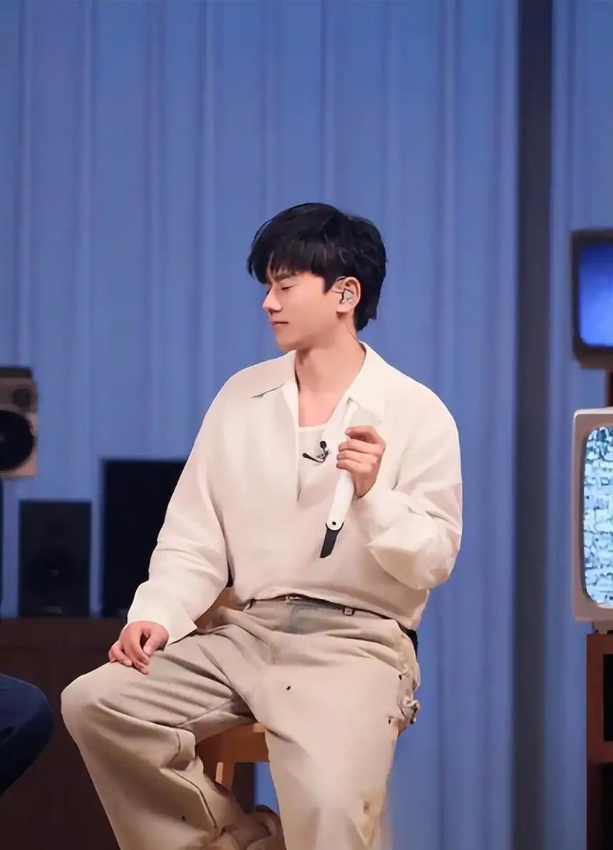 张杰早年经历_张杰参加我型我秀_张杰娱乐新闻