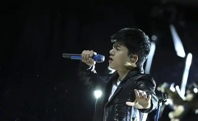 张杰被冤屈经历_张杰娱乐新闻_张杰假唱事件