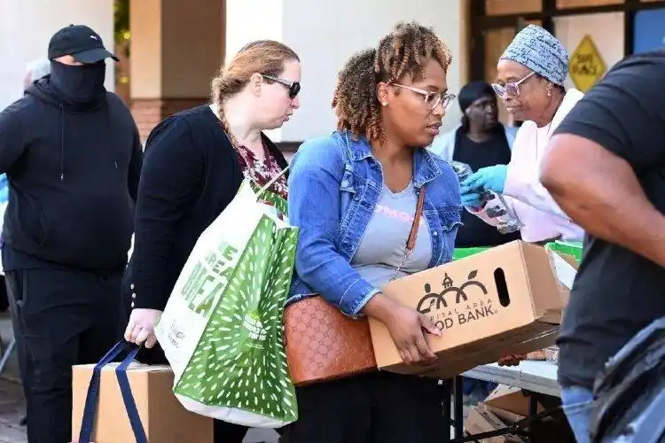 美国政府结束史上最长“停摆”_美国历史上最长政府停摆结束_美国政府停摆影响分析