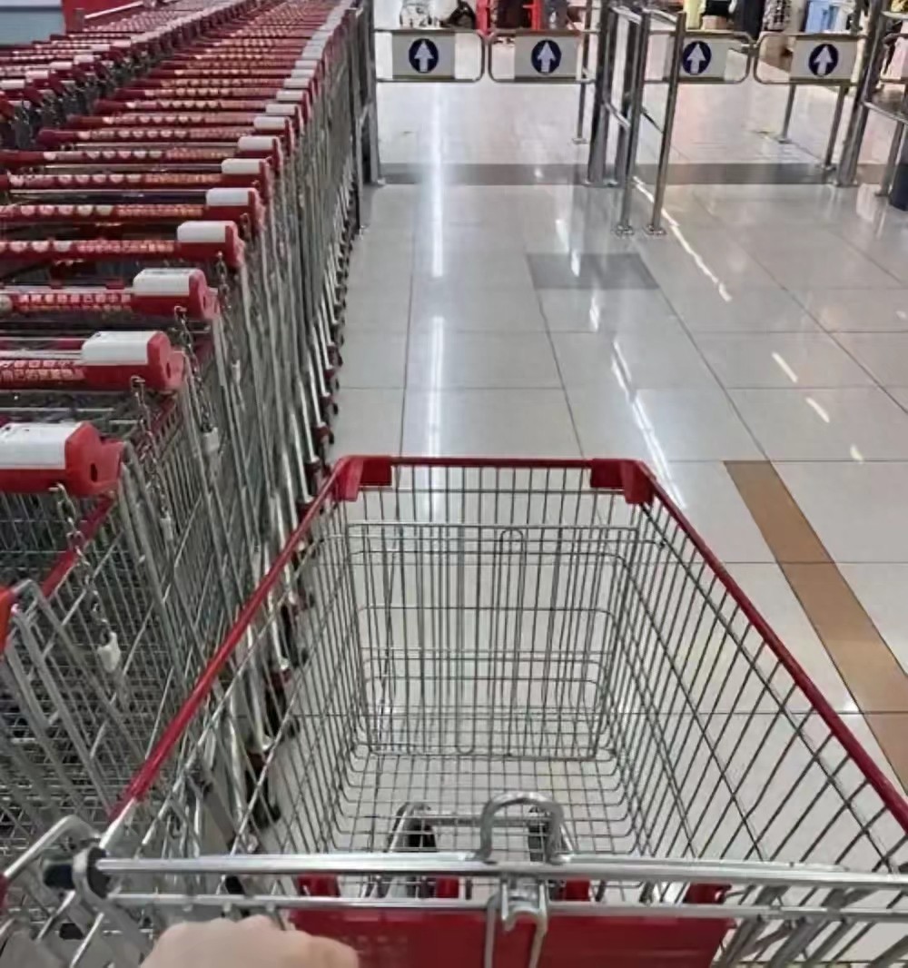 中国主要购物平台特点总结（控制在10个要点以内）