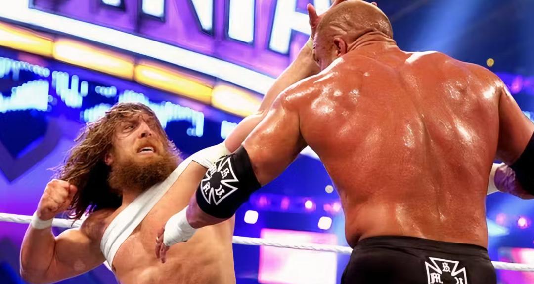 WWE摔角狂热开场赛经典对决_摔角狂热历史上最精彩的开场赛盘点_28届摔跤狂热大赛