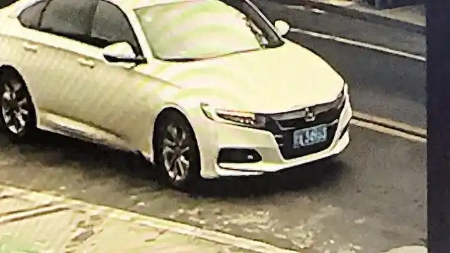 紫阳路派出所民警寻回失物_武昌区巡司河丢失金手镯找回_女子过安检丢了90克金手镯