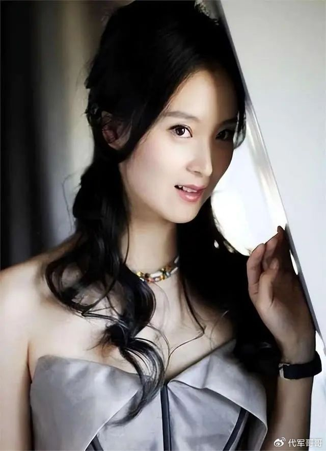 王志才 王艳 婚姻 命运 变迁_王艳老公王志才大儿子