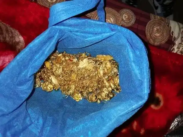 贵州珠宝店百万黄金被盗 嫌犯落网_新平县金店400余件黄金首饰被盗案侦破_玉溪警方侦破百万黄金首饰盗窃案